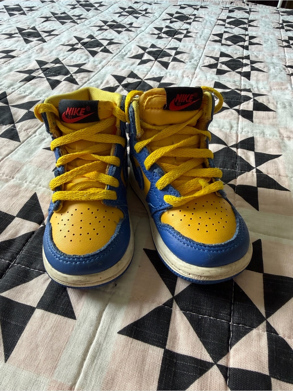 Nike Kids High-Top Sneakers in Yellow and Blue